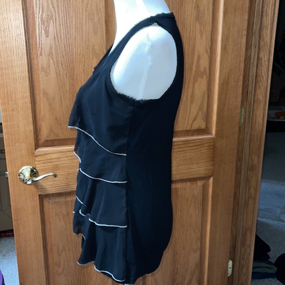 WHBM top size small - Picture 2 of 5